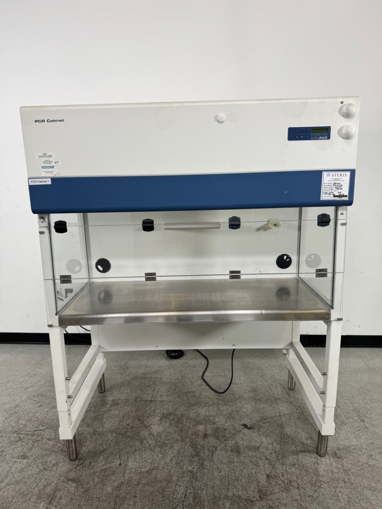 Image of Esco 4' PCR Cabinet